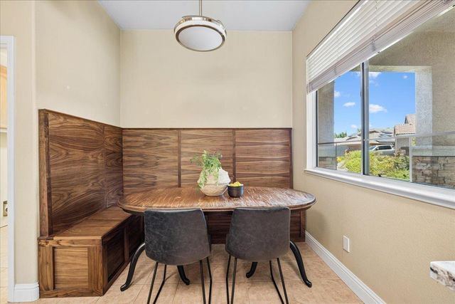 2135 Mayall Ct, Folsom, CA 95630