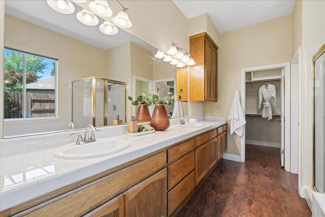 2135 Mayall Ct, Folsom, CA 95630