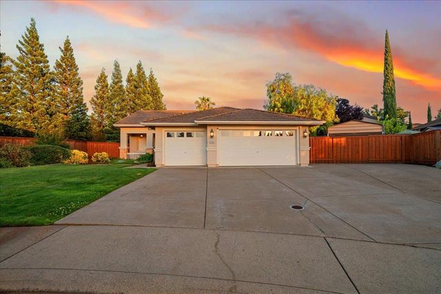 2135 Mayall Ct, Folsom, CA 95630
