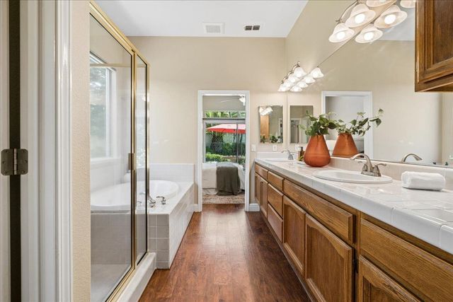 2135 Mayall Ct, Folsom, CA 95630