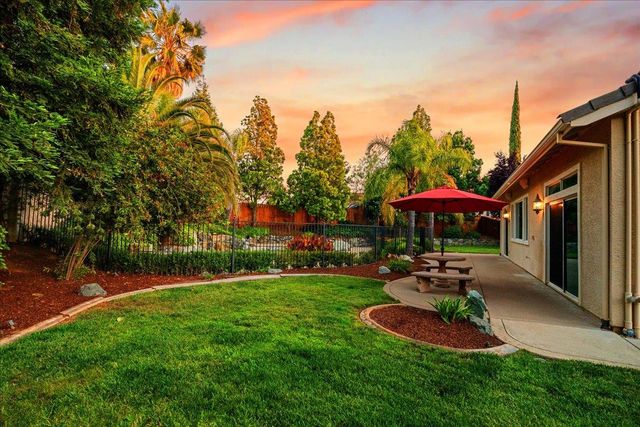 2135 Mayall Ct, Folsom, CA 95630