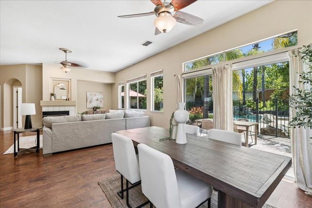 2135 Mayall Ct, Folsom, CA 95630