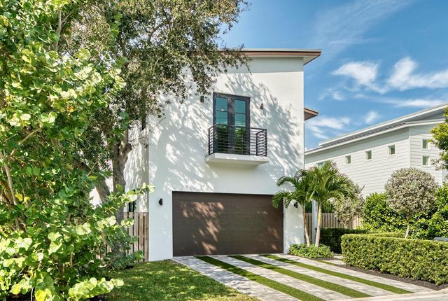 1517 N Lakeside Drive, Lake Worth Beach, FL 33460