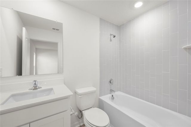 8556 105th Avenue, Vero Beach, FL 32967