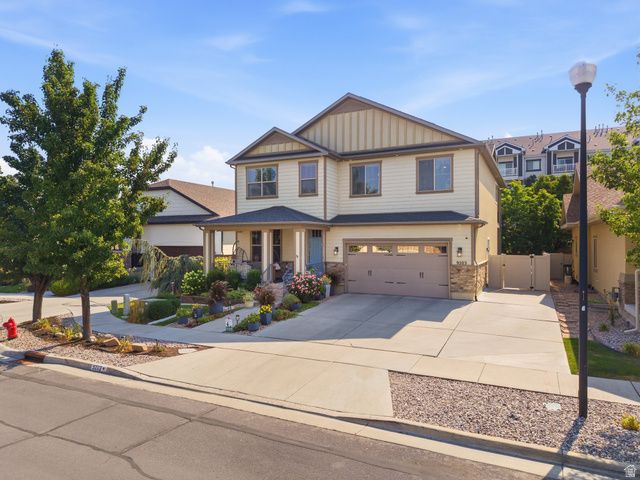 9203 S BRIGHTON DR, Sandy, UT 84070