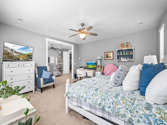 9203 S BRIGHTON DR, Sandy, UT 84070