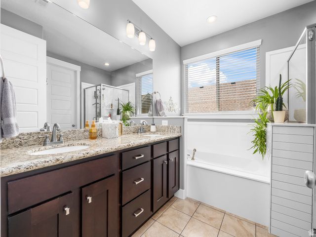 9203 S BRIGHTON DR, Sandy, UT 84070