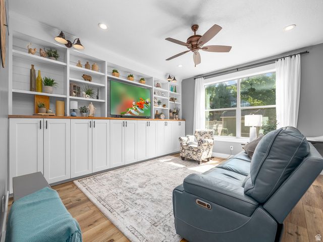 9203 S BRIGHTON DR, Sandy, UT 84070