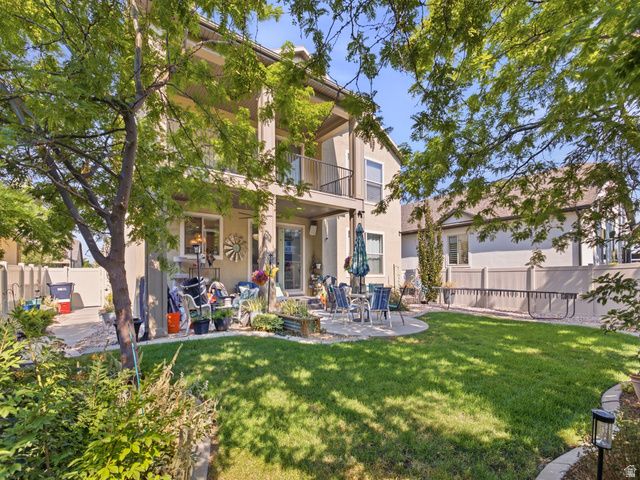 9203 S BRIGHTON DR, Sandy, UT 84070