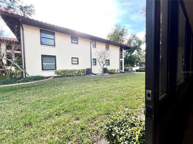 2101 HAMMOCK PINE BOULEVARD 2101, Clearwater, FL 33761