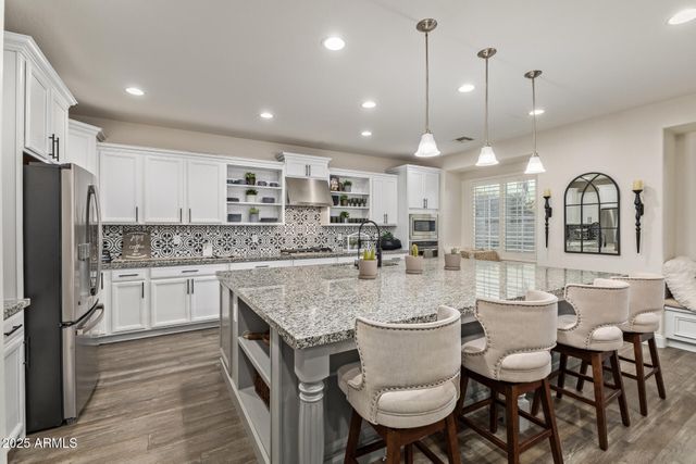 911 S WAYNE Drive, Chandler, AZ 85225