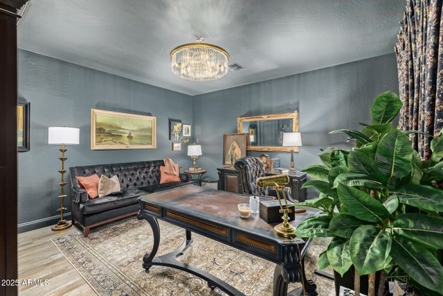 911 S WAYNE Drive, Chandler, AZ 85225