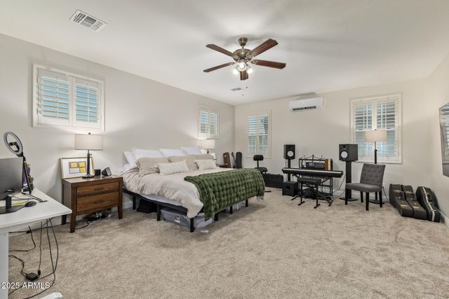 911 S WAYNE Drive, Chandler, AZ 85225