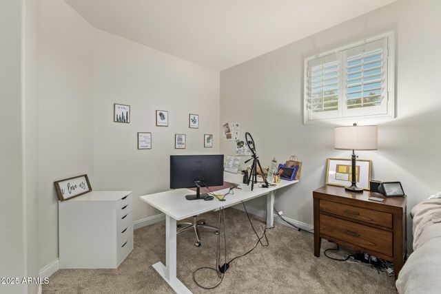 911 S WAYNE Drive, Chandler, AZ 85225