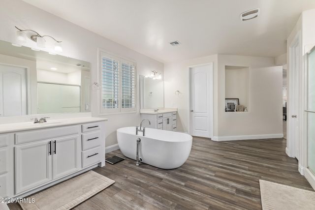 911 S WAYNE Drive, Chandler, AZ 85225