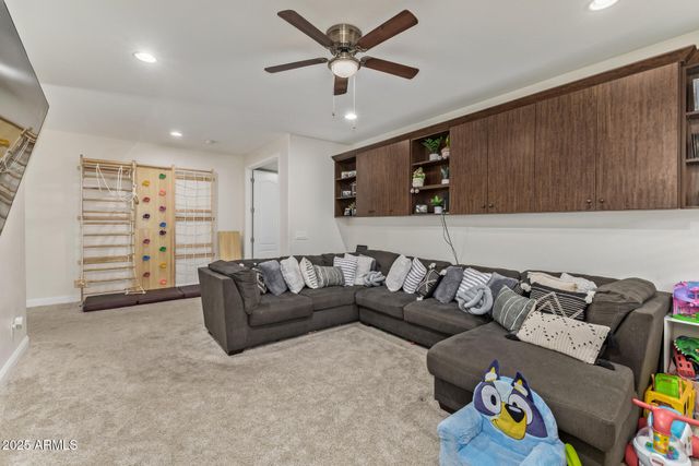 911 S WAYNE Drive, Chandler, AZ 85225