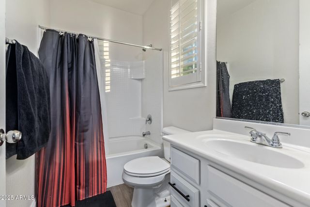 911 S WAYNE Drive, Chandler, AZ 85225