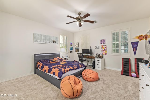 911 S WAYNE Drive, Chandler, AZ 85225