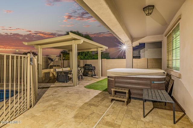 911 S WAYNE Drive, Chandler, AZ 85225