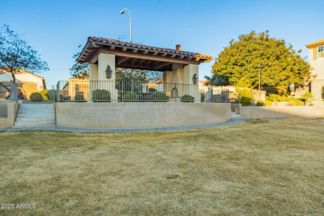 911 S WAYNE Drive, Chandler, AZ 85225