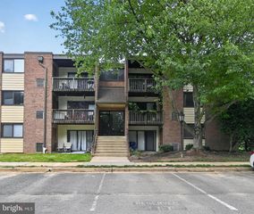 10720 W WEST DR #103, Fairfax, VA 22030