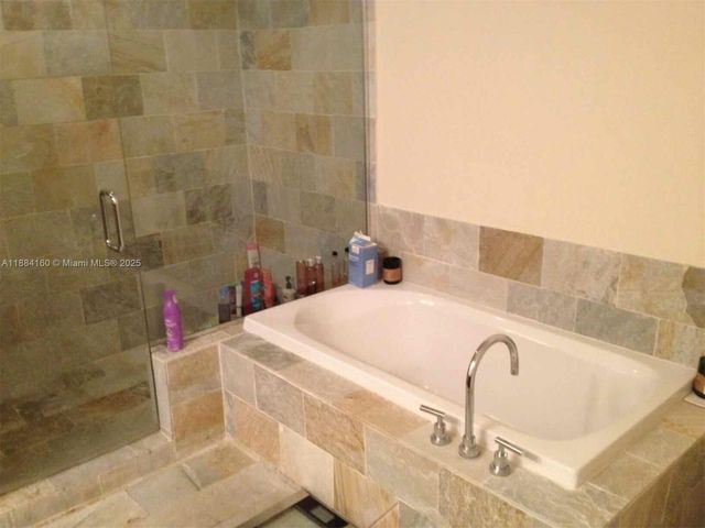 2641 N Flamingo Rd 1705N, Sunrise, FL 33323