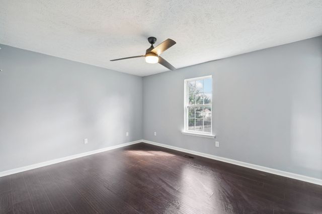 2914 Kedzie Dr, Murfreesboro, TN 37130