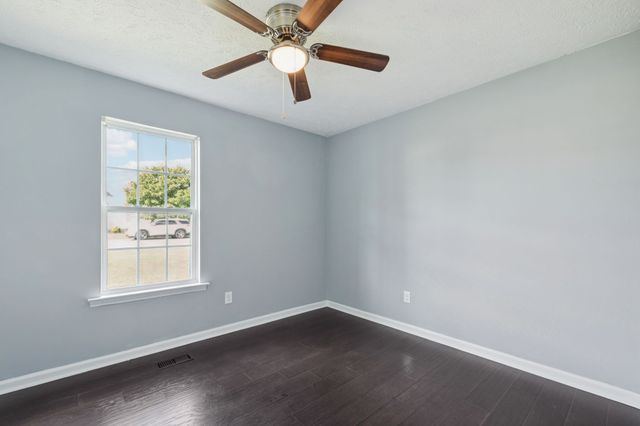2914 Kedzie Dr, Murfreesboro, TN 37130