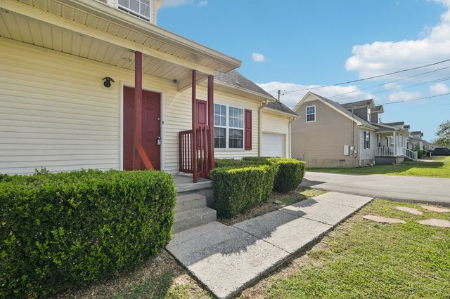 2914 Kedzie Dr, Murfreesboro, TN 37130