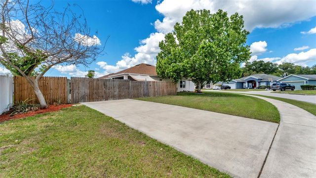 3160 WINCHESTER ESTATES LOOP, Lakeland, FL 33810