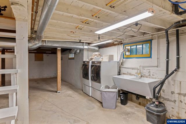 24350 NE Highway 240, Newberg, OR 97132