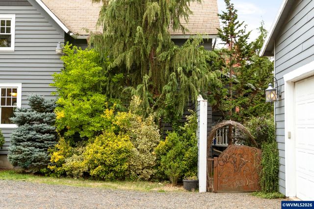 24350 NE Highway 240, Newberg, OR 97132