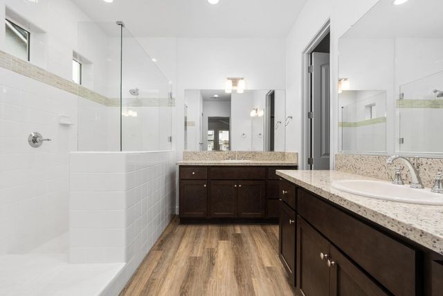 331 Peters Lane S, Madera, CA 93636