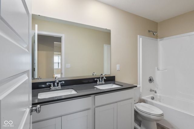 17324 Hanningfield Way, Westfield, IN 46074