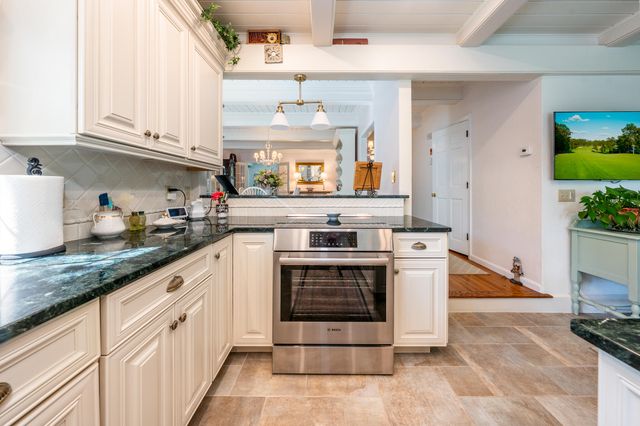 15 Long Pond Circle, Centerville, MA 02632