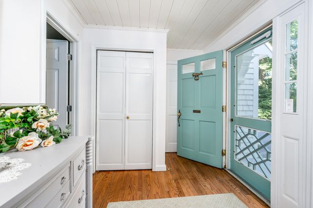 15 Long Pond Circle, Centerville, MA 02632