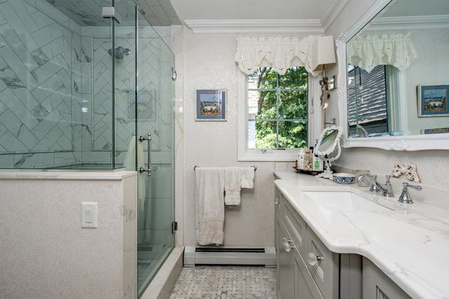 15 Long Pond Circle, Centerville, MA 02632
