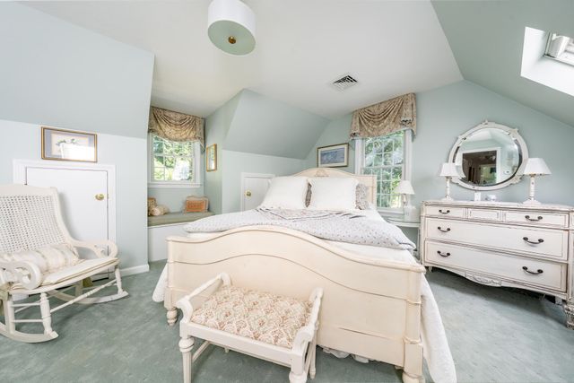 15 Long Pond Circle, Centerville, MA 02632