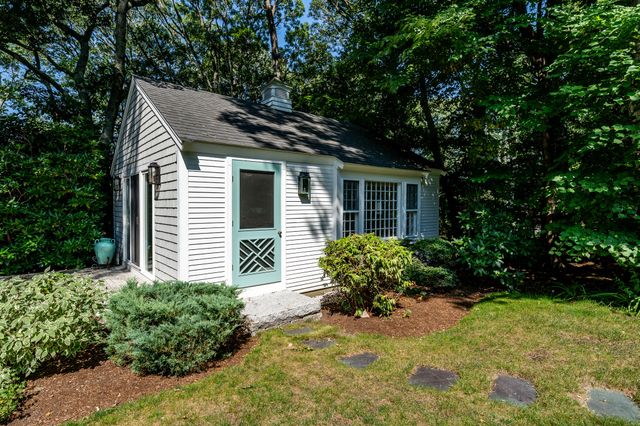15 Long Pond Circle, Centerville, MA 02632