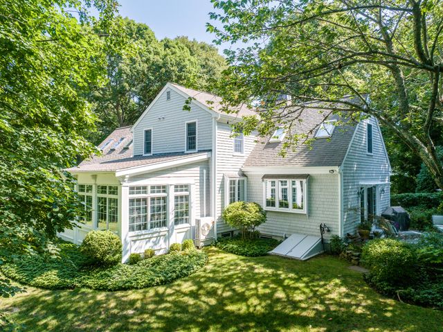 15 Long Pond Circle, Centerville, MA 02632