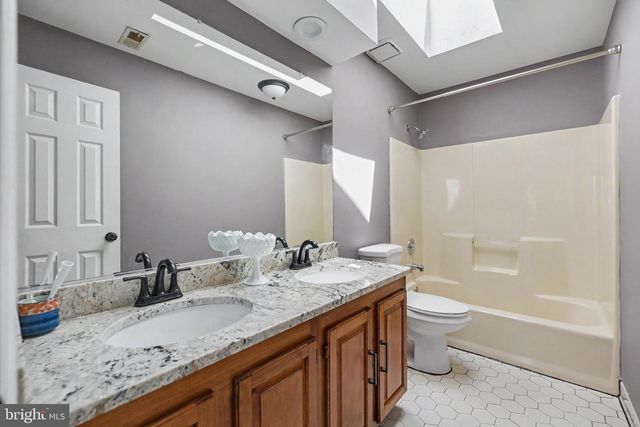 5000 YORK CT, Fredericksburg, VA 22408