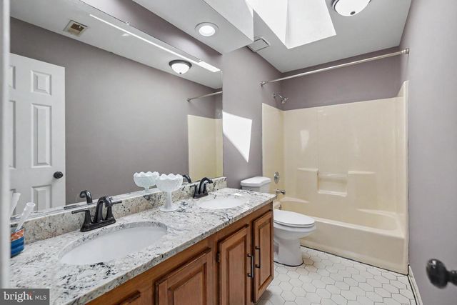 5000 YORK CT, Fredericksburg, VA 22408