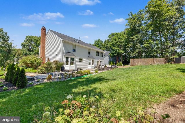 5000 YORK CT, Fredericksburg, VA 22408
