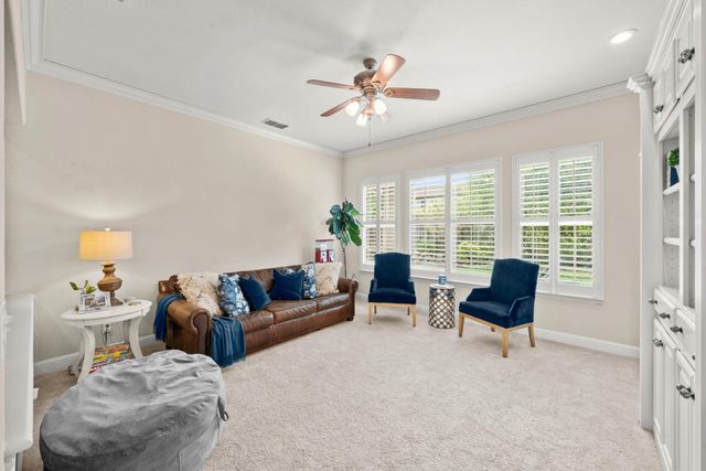 985 Lavastone Dr, Lincoln, CA 95648