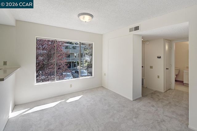 2700 Tice Creek Dr 3, Walnut Creek, CA 94595