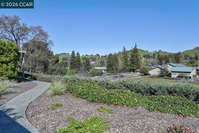 2700 Tice Creek Dr 3, Walnut Creek, CA 94595