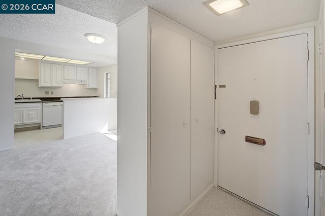 2700 Tice Creek Dr 3, Walnut Creek, CA 94595