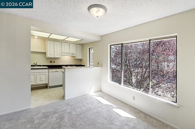 2700 Tice Creek Dr 3, Walnut Creek, CA 94595