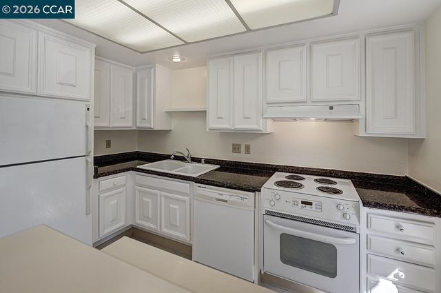 2700 Tice Creek Dr 3, Walnut Creek, CA 94595