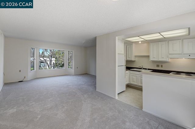 2700 Tice Creek Dr 3, Walnut Creek, CA 94595